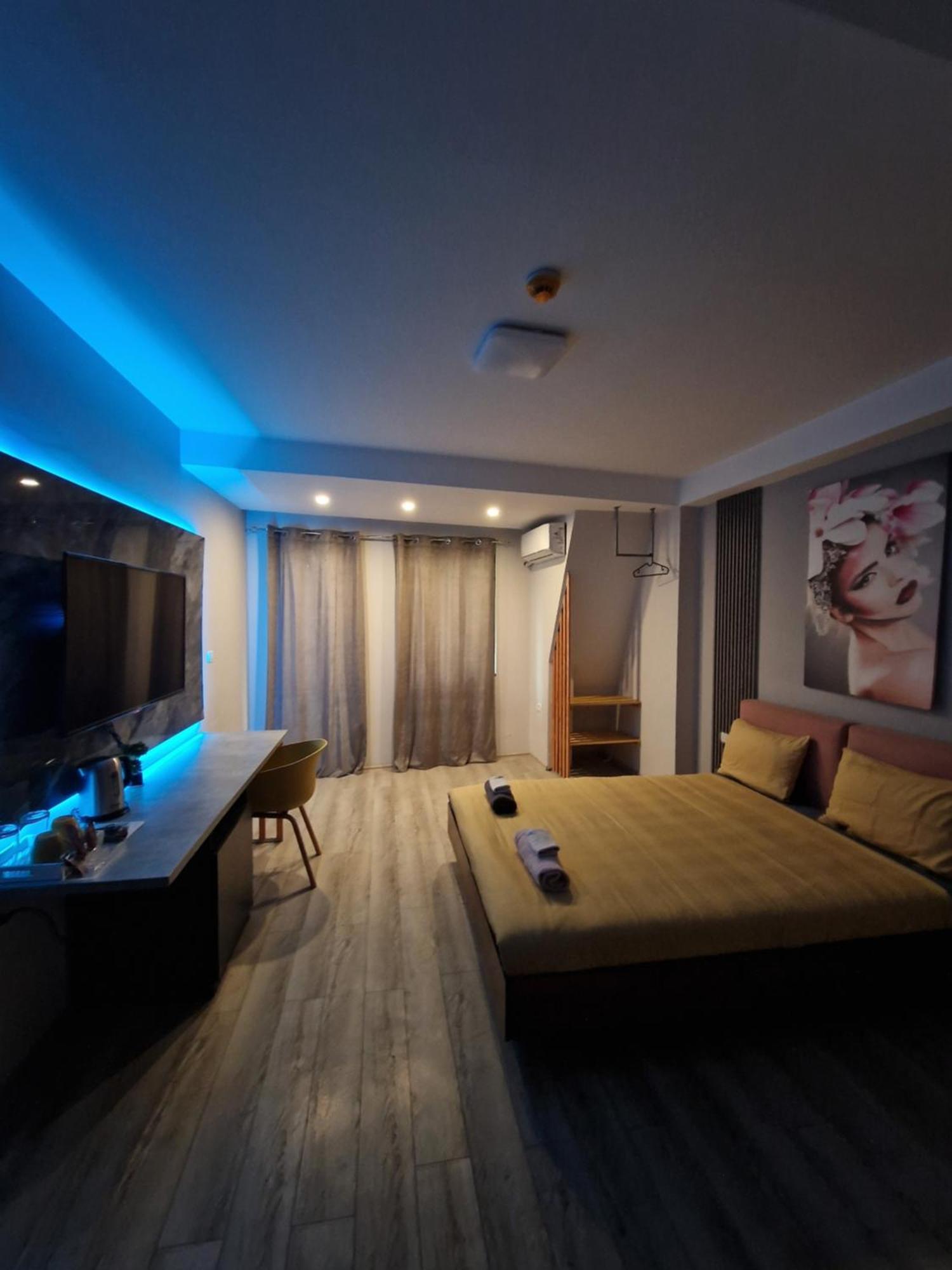 Vanilla Boutique Hotel Скопье Экстерьер фото