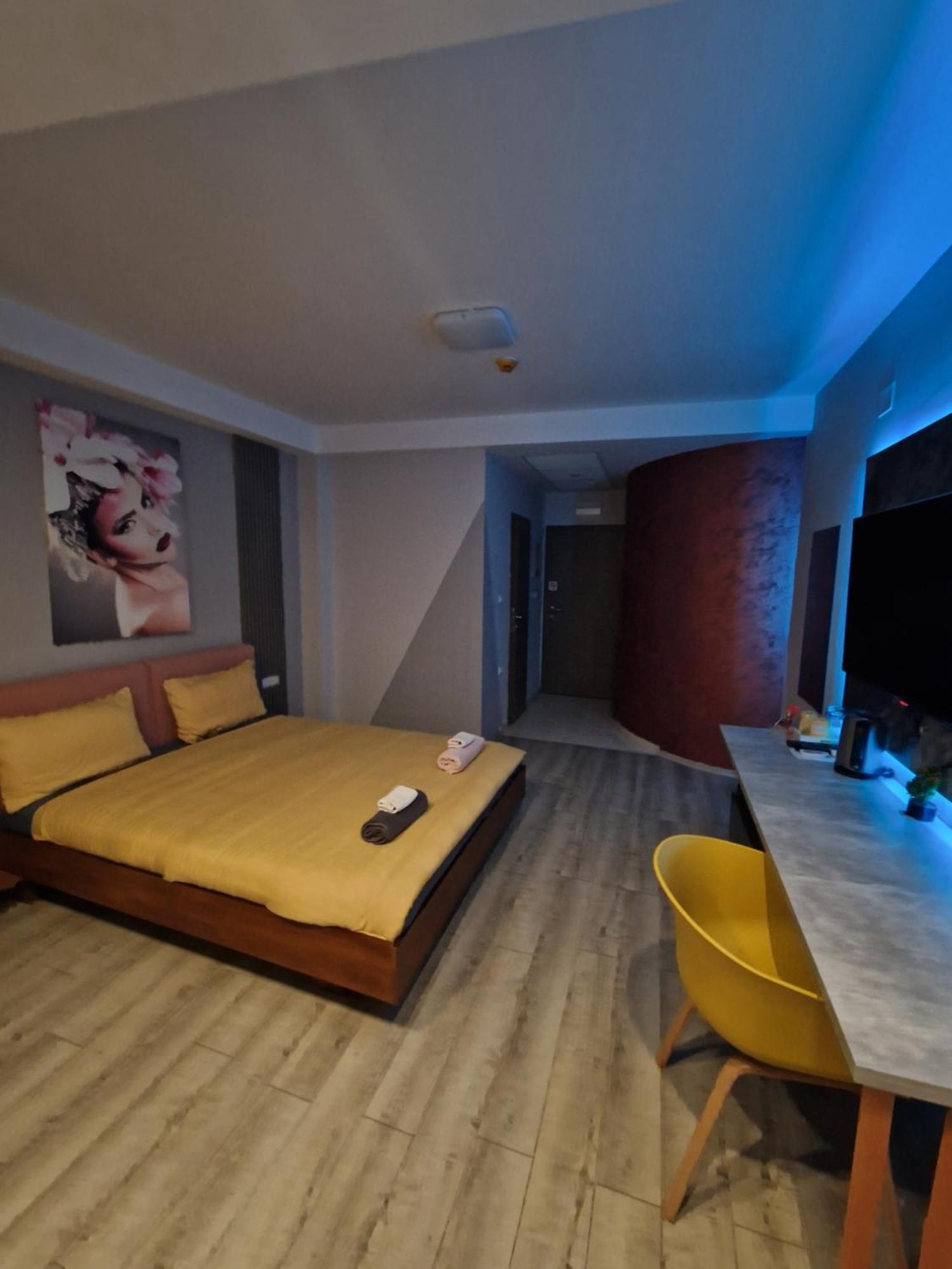 Vanilla Boutique Hotel Скопье Экстерьер фото