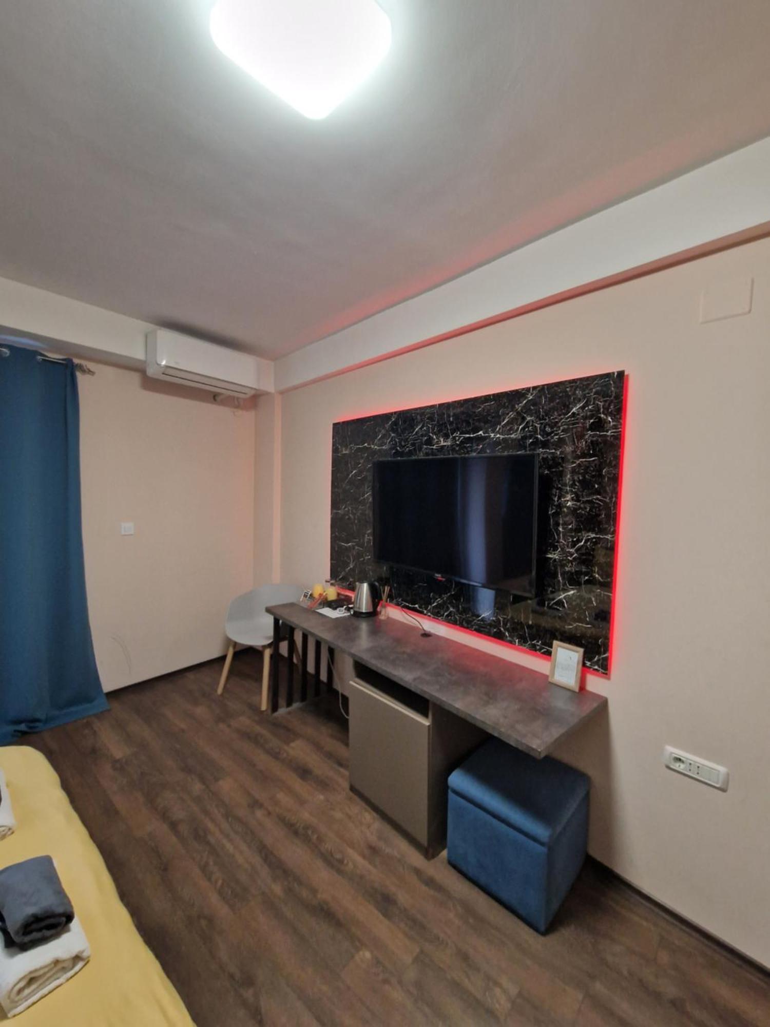 Vanilla Boutique Hotel Скопье Экстерьер фото