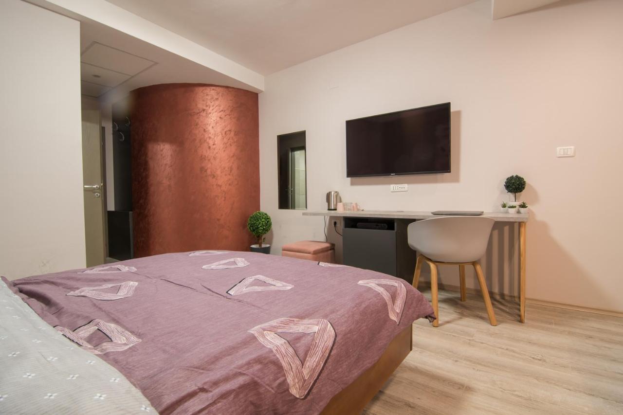 Vanilla Boutique Hotel Скопье Экстерьер фото